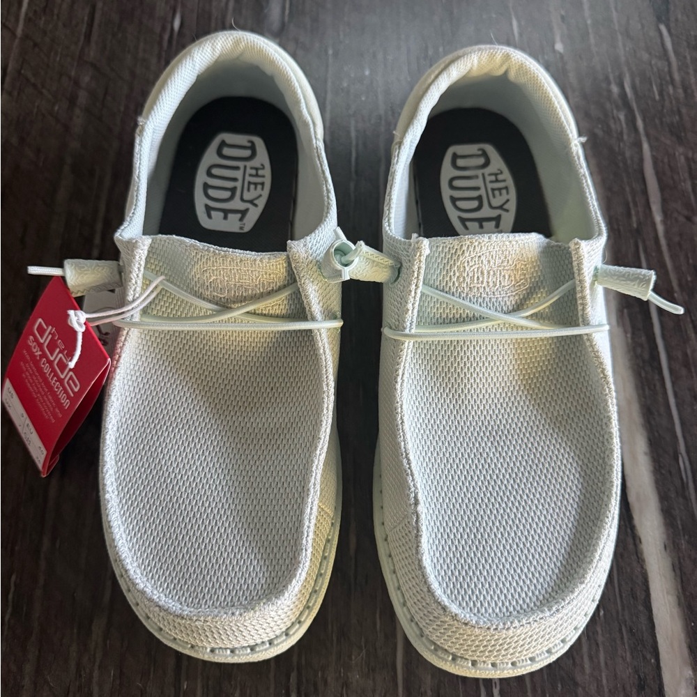 Hey Dude Women’s Sneakers
Color - Iced Mint